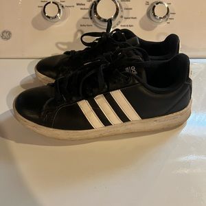 Adidas cloud foam sneakers